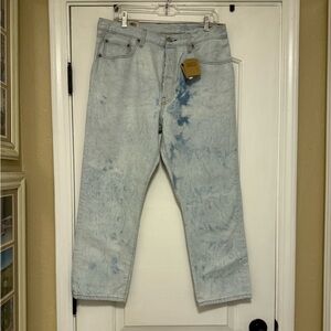 High rise cropped Levi’s 501 button fly avid washed jeans, new without tag sz